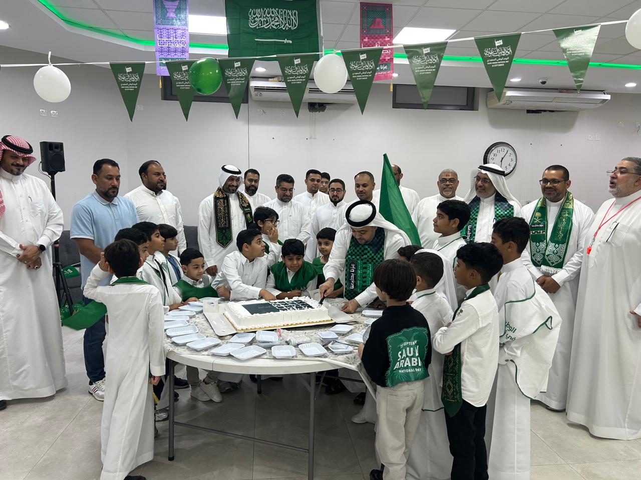 «نبوغ» تحتفي باليوم الوطني بفعاليات تجمع المعرفة والإبداع وتعزز الانتماء